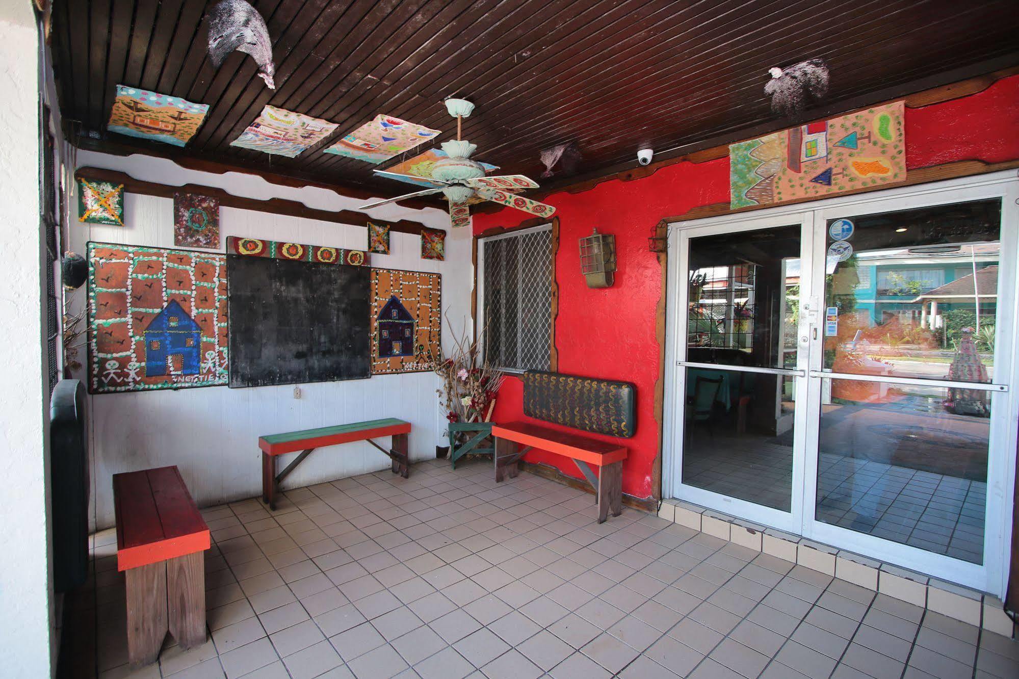 Hotel Nettie'S Different Of Nassau Casuarina'S Exteriér fotografie