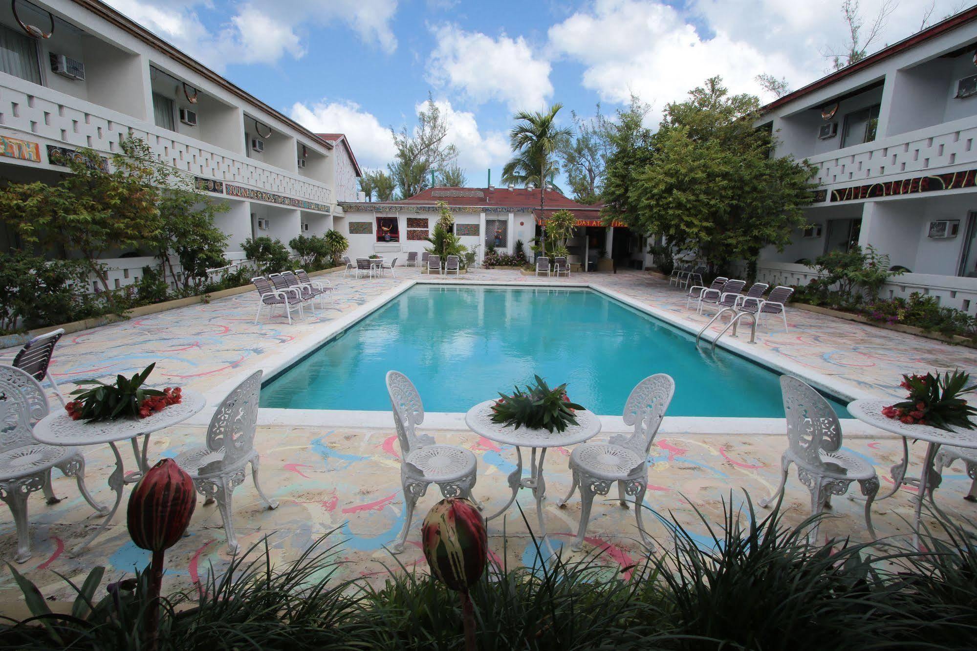 Hotel Nettie'S Different Of Nassau Casuarina'S Exteriér fotografie